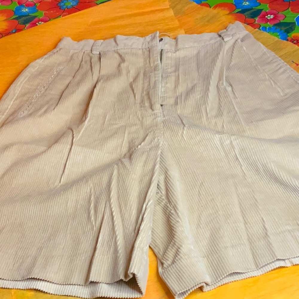 Liz Claiborne shorts and top